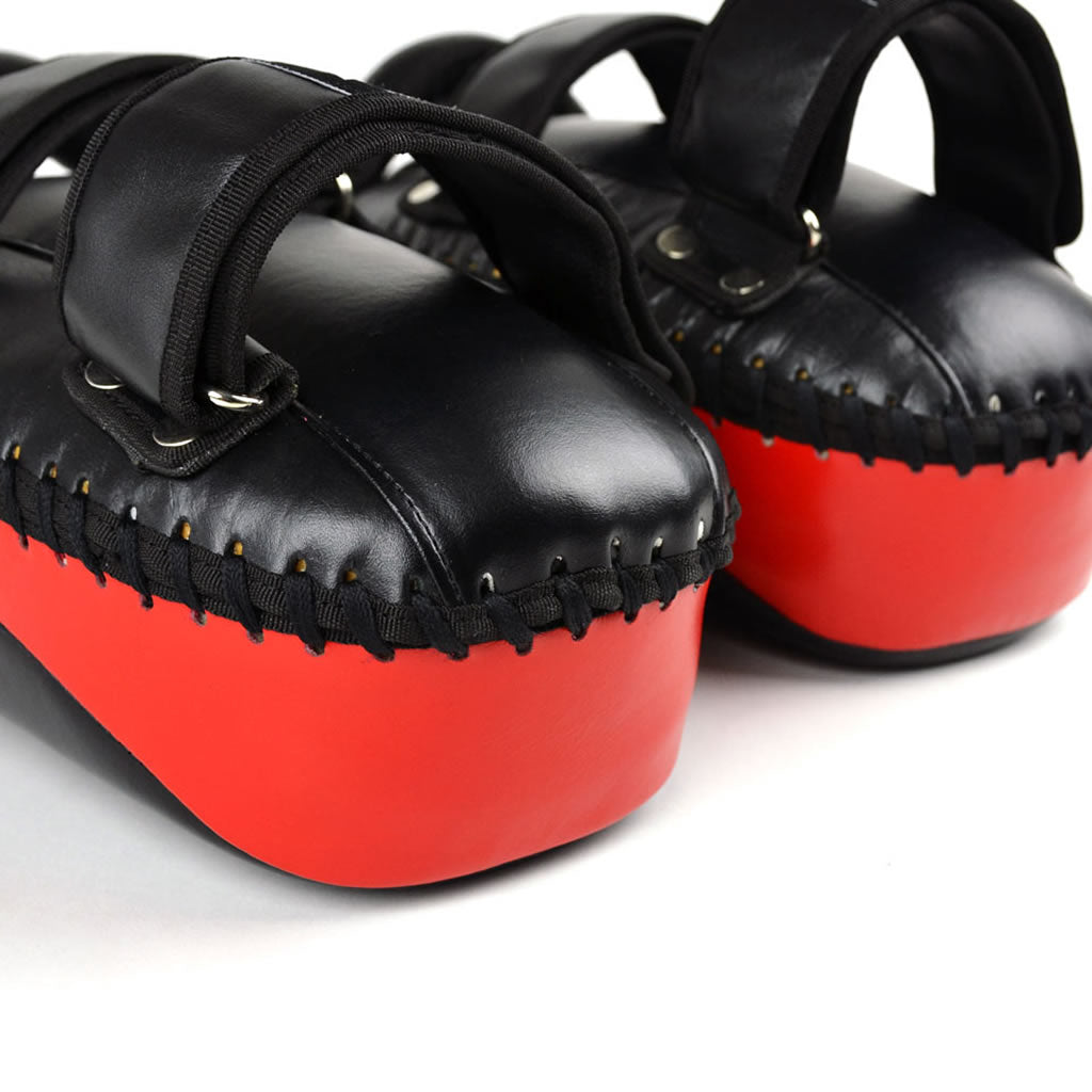 KPL3 MTG PRO BLACK-RED DELUXE CURVED THAI PADS